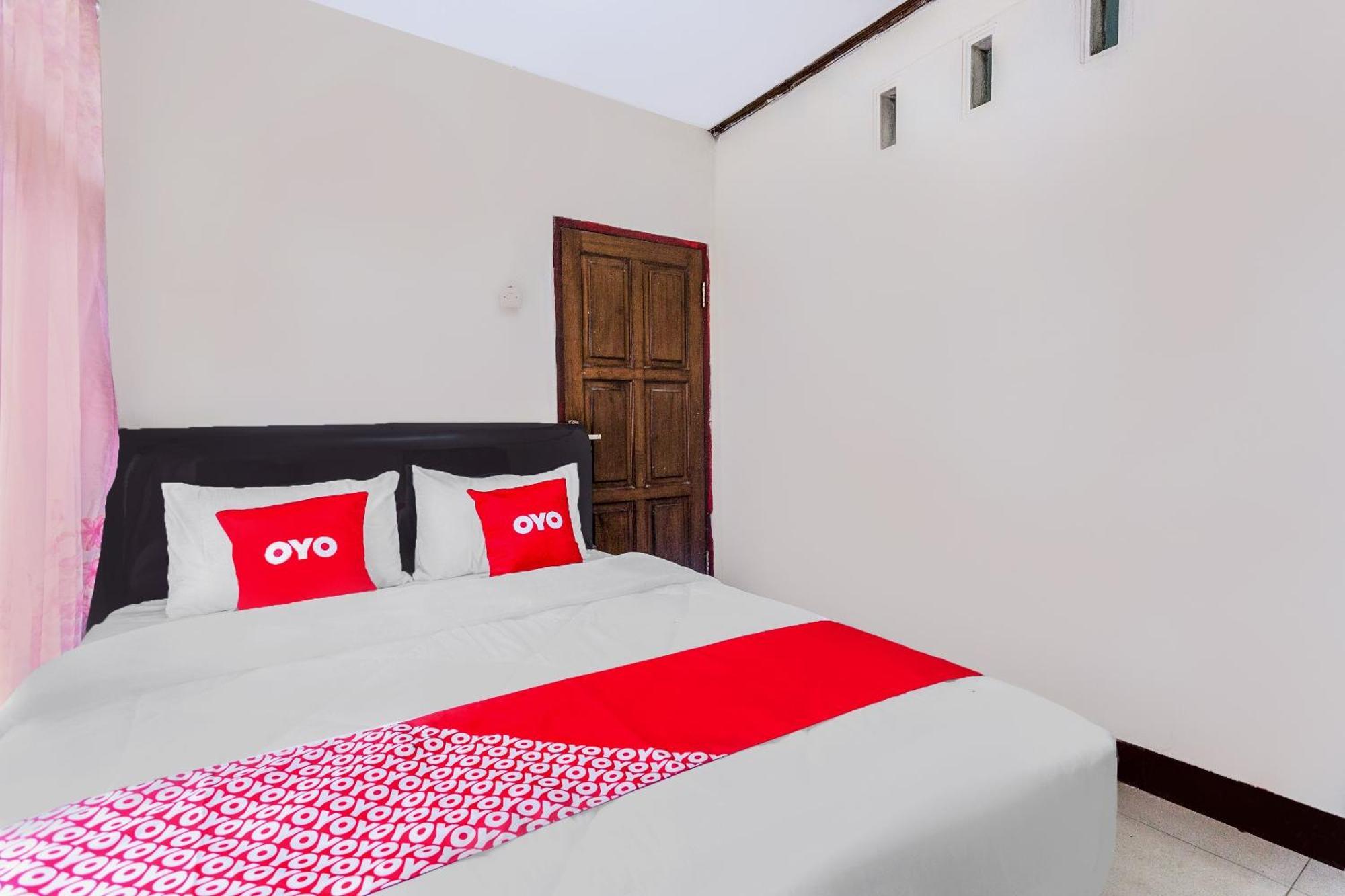 Oyo 1837 Telone Bungalow Palebah Eksteriør bilde